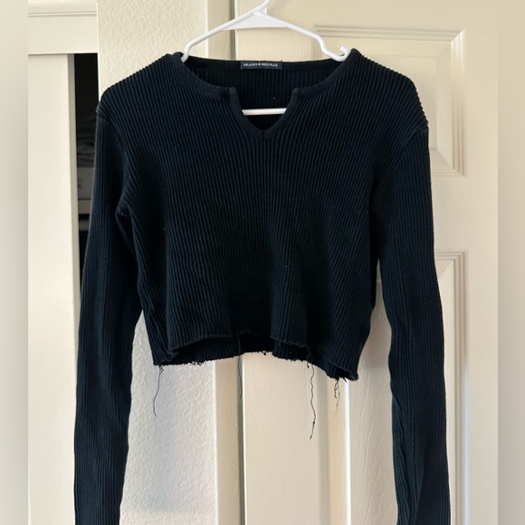 Brandy Melville Black Ribbed Top - Picture 2 of 2